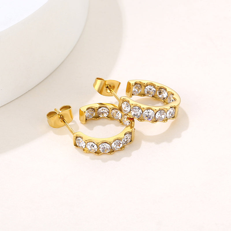 Amari Scalloped Crystal Hoop Earrings