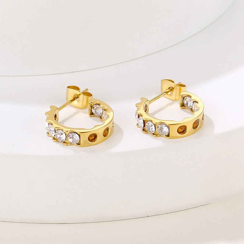 Amari Scalloped Crystal Hoop Earrings